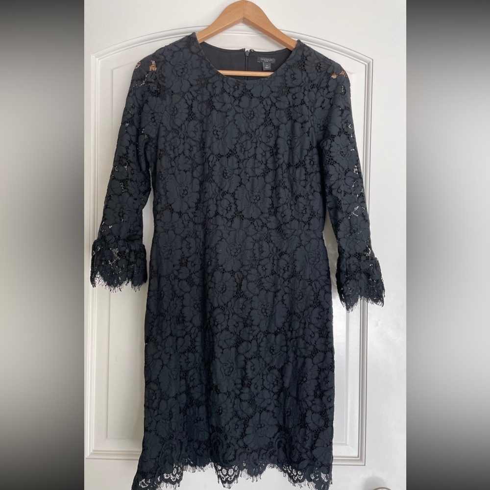 Ann Taylor Black Floral Lace Scalloped Dress Size 8P